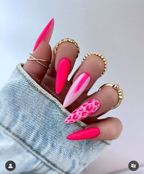 Nails Acrylic Bright Pink, Leopard Nail Designs Summer, Holidays Nails Summer, Hot Pink Matte Nails Design, Holiday Nails Ideas Summer, Bright Leopard Nails, Hot Pink Holiday Nails, Bright Pink Acrylic Nails Designs, Nails 2024 Pink