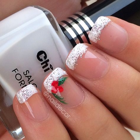 31 Christmas Nail Art Designs With Themed Ornaments Christmas Nail Art Designs, Holiday Nail Art, Snowflake Nails, Nails Polish, Baymax, Xmas Nails, Christmas Nail Designs, Christmas Nail, Christmas Nail Art