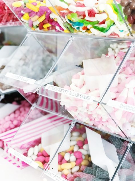 An appreciation post for the pinnacle of British Summer seaside trips - pick and mix sweets... Pick And Mix Sweets, Vanilla Fudge, Wedding Sweets, British Summer, Vegas Casino, Candy Girl, Pick And Mix, Casino Party, Appreciation Post