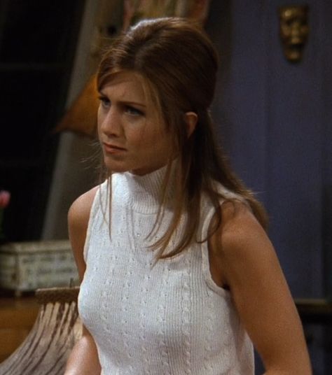 Turtle Neck Outfit 90s, Sleeveless Turtleneck Outfit, Turtle Neck Outfit, Jennifer Aniston Hair Color, Race Car Bed, Rachel Green Friends, Jeniffer Aniston, Sleeveless Turtleneck Sweater, Rachel Green Outfits