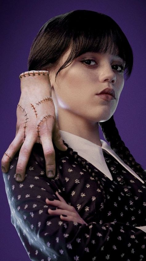 Wednesday Addams Aesthetic, Addams Family Theme Party, Thing Addams, Wednesday Wallpaper, Jenna Ortega Wednesday, Wednesday Addams Outfit, Addams Family Theme, Wednesday Outfit, Wednesday Movie