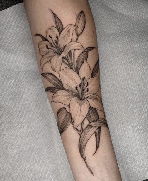 Lily Tattoos For Women Forearm, Lily Tattoo Sleeve, Stargazer Lily Tattoo, Lilly Flower Tattoo, Lilly Tattoo, Tiger Lily Tattoos, Flor Tattoo, Tattoos Pretty, Lillies Tattoo