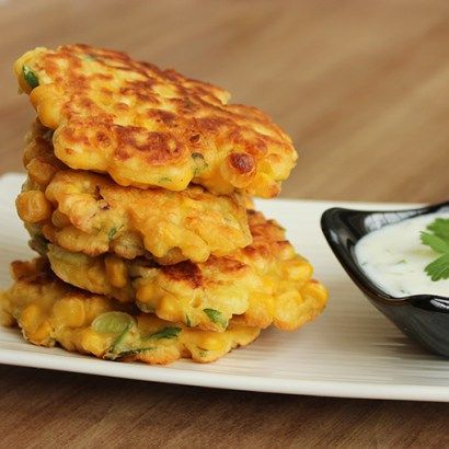 Gordon Ramsay inspired Sweetcorn Fritters with Yogurt dip - The Petite Cook Sweetcorn Fritters, Sweet Corn Fritters, Gordon Ramsey Recipes, Veggie Fritters, Gordon Ramsay Recipe, Quick Vegetarian Meals, Corn Fritters, Corn Cakes, Party Snack