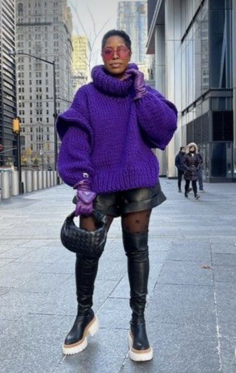 Colorful Outfits Black Women, Monochromatic Outfit Winter, Jenee Naylor, Purple Sweater Outfit, Music Image, Afro Punk Fashion, Influencer Style, Sneaker Outfits, Outfit Inspired