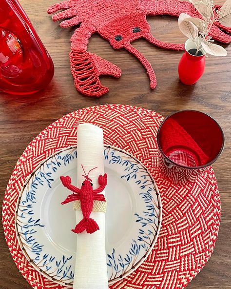 Our favorite summer table accessories: handmade jute placemats 🧡❤️💙💛 #handmade #jute #placemat #simplystyleyourplace #livingathome #interiorstyling #decolovers #popsofcolours #tabletop #setthetable #tablesetting #tabledesign #tableinspiration #tabledecoration #instainterior #alittlebeautyeveryday #kwpapproved #qualityisourpriority #kwpstyle #passionneverfails #findinspirationwithus #interiorstyling #kwpbeautifulthings #kwpbadgastein Jute Placemats, Summer Table, Table Inspiration, Summer Tables, Accessories Handmade, Table Accessories, Table Design, Beautiful Things, Interior Styling