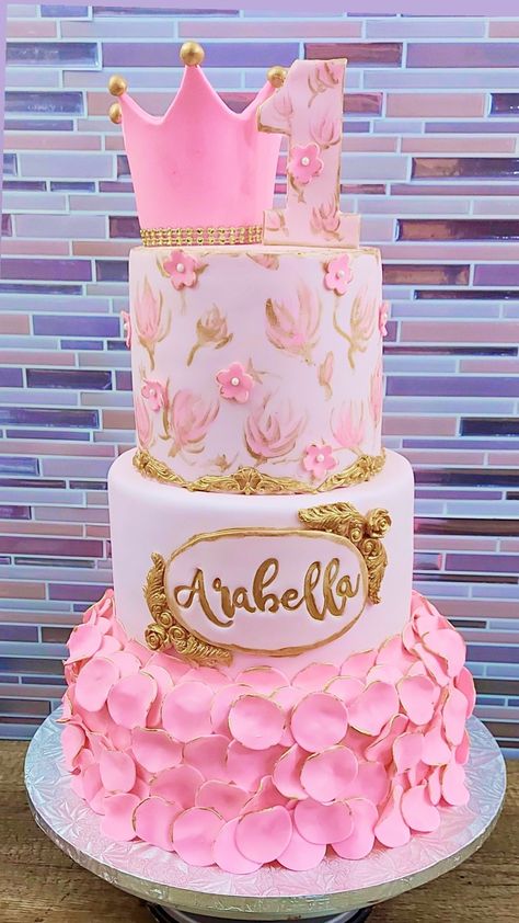 3 tier with skirt Big Wedding Cakes, Cake Girl, 3 Tier Cake, Tier Cake, Bday Cake, Princess Cake, Big Wedding, Girl Cakes, Tiered Cakes