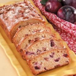 Plum Quick Bread Plum Quick Bread, Plum Bread Recipe, Plum Ideas, Quick Bread Recipe, Plum Recipes, Fruit Bread, Crunchy Pecans, Food Projects, Quick Bread Recipes