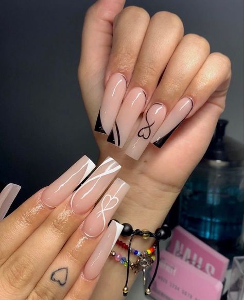 White Detail Acrylic Nails, Acrylic Nail Designs French Tip Ideas Long, Cute Acrylic Nail Designs Coffin, Brown And White Acrylic Nails, Nail Designs Short Square Nails, Marble Nails With Rhinestones, Birthday Nail Inspo Acrylic, Square Nail Designs Short, Baddie French Tip Nails