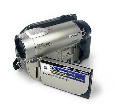 SONY HANDYCAM DIGITAL VIDEO CAMERA RECORDER DCR-DVD650 WIDE... Sony Handycam, Camera Recorder, Retro Gadgets, Image Swag, Digital Video Camera, Haikou, Vie Motivation, Digital Video, Vintage Cameras