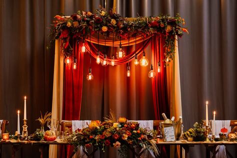 Top Table Backdrop Edison Suspended Lights Decor Autumnal Garden Wedding Jenna Kathleen Photographer #wedding #weddingdecor Wedding Top Table Backdrop, Top Table Backdrop, Wedding Backdrop Flowers, Lux Picnic, Autumnal Garden, Ivy Wedding, Sweetheart Table Backdrop, Top Table Flowers, Backdrop Flowers