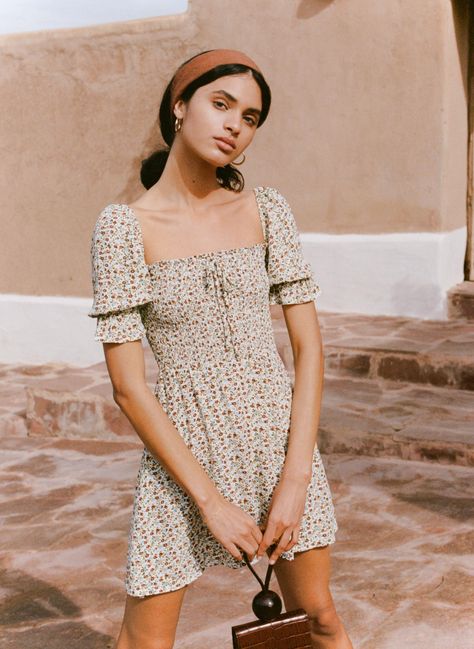 Faithful The Brand, Egyptian Beauty, Mini Dresses Online, Painting Inspo, Faithfull The Brand, Pretty Clothes, Fall Collection, School Fashion, Floral Mini Dress