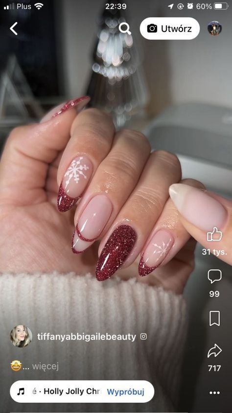 Cristmass Nails 2023, Red Glitter Nail Designs, Almond Winter Nails, Glitter Almond Nails, Nail Art Noel, Red Nails Glitter, Beauty Hacks Nails, Amazing Nails, Christmas Gel Nails