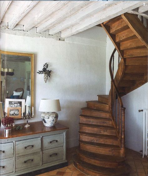 Wooden Spiral Staircase, Spiral Stairs Design, Spiral Staircase, House Room, Staircase Design, Dream House Decor, Home N Decor, Interior Inspo, House Inspo