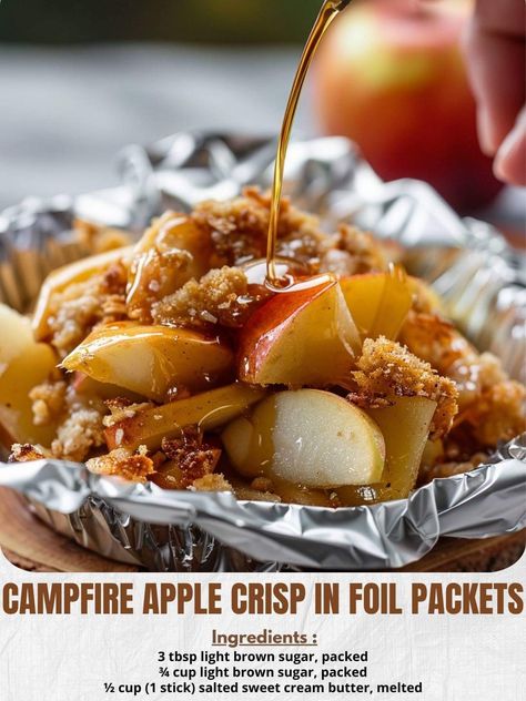 Campfire Apple Crisp, Campfire Foods, Apple Crisp With Oatmeal, Sundae Toppings, Campfire Recipes, Campfire Desserts, Foil Packet Dinners, Foil Pack Meals, Camping Desserts