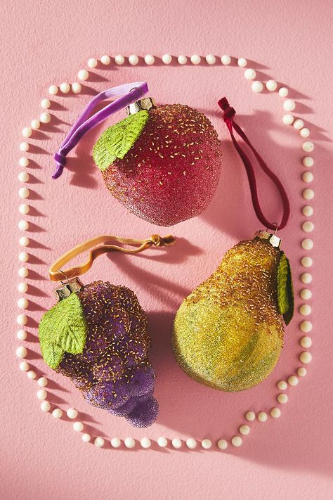 Fruit Themed Christmas Tree, Anthropologie Ornaments, Sugared Fruit, Trend 2025, Sugar Fruit, Fruit Christmas, Fruit Christmas Tree, Orange Ornaments, Fruit Ornaments