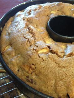 Apple Receipts, Recipe For Apple Cake, Desert Bread, Apple Cake Recipe Easy, Moist Apple Cake, Apple Picking Season, Cake Apple, Apple Cakes, Fresh Apple Cake