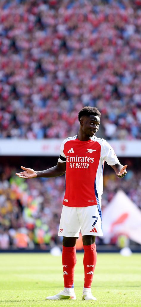 #bukayosaka #arsenal #wallpapers #premierleague Bukayo Saka Icon, Saka Celebration, Bukayo Saka Wallpaper Hd, Saka Bukayo, Saka Wallpaper, Arsenal Saka, Saka Arsenal, Arsenal Wallpaper, Arsenal Fc Players