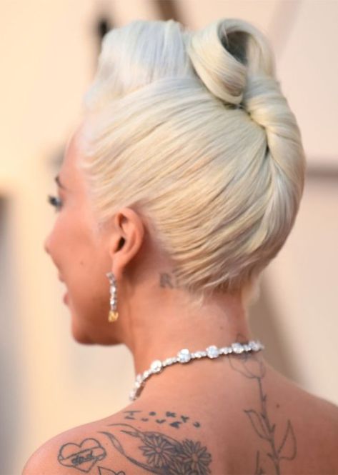 Lady Gaga Oscars 2019 Lady Gaga Hair, Wedding Hairstyles For Women, Oscar Hairstyles, Down Hairstyles For Long Hair, Lady Gaga Pictures, French Twist Hair, Peinados Recogidos, Hair Up Styles, Short Hair Updo