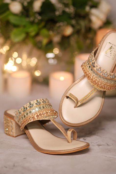 Bridal Footwear Indian Heels, Indian Footwear, Block Heels Wedding, Indian Sandals, Fancy Sandals, Zardozi Work, Leather Embroidery, Punjabi Jutti, Footwear Design