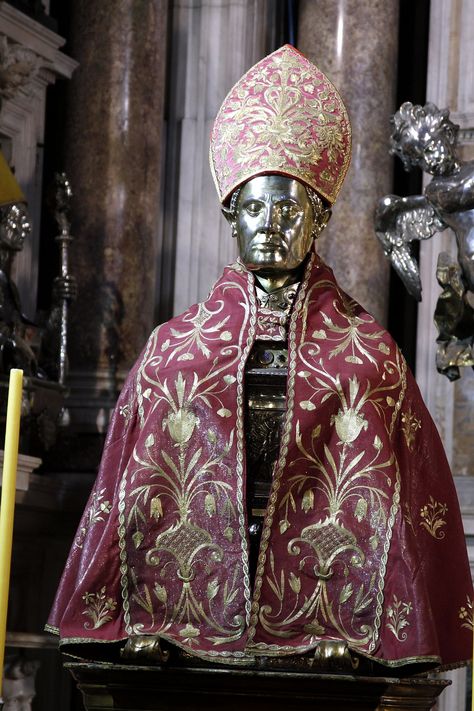 Chapel of San Gennaro, Naples Duomo.  The gold and silver reliquary bust of St. Gennaro dressed with silk and gold embroidery cope and miter of the 18th century. Saint Eusebius Of Vercelli, Chapel Of St. Ignatius, Cathedral Of Santa Maria Del Fiore, Borgo Santo Pietro Tuscany, San Gennaro, Assumption Of Mary, Gold Embroidery, Naples, 18th Century