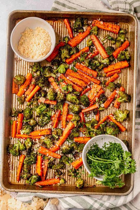 Learn how to make this easy roasted broccoli and carrots recipe. It's a simple and healthy way to prepare delicious veggies that pair well with almost any dish. Tender, crispy, and naturally sweet, the whole family will enjoy this vegetable recipe. Roasted Broccoli And Carrots, Broccoli And Carrots, Vegetable Recipe, Carrots Recipe, Delicious Veggies, Roasted Vegetable Recipes, Carrot Recipes, Roasted Broccoli, Salad Side Dishes