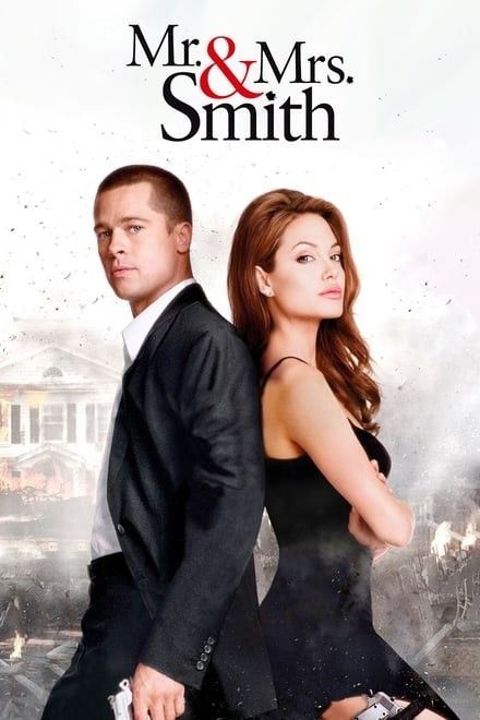 Mr and Mrs Smith (2005) Benjamin Danz Angelina Jolie Action, Mrs And Mr Smith, Brad Pitt Angelina Jolie, References For Painting, Valentine Shoot, Iconic Movie Scenes, Mr & Mrs Smith, Concept Reference, Brad Pitt And Angelina Jolie