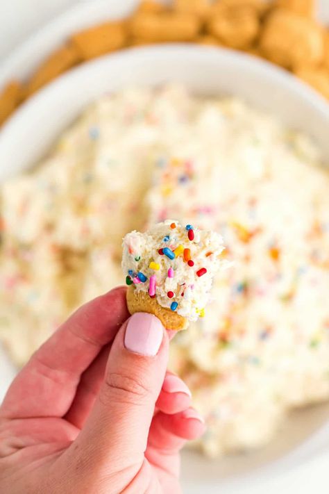 Funfetti Cake Batter Dip Recipe {No Bake} - Shugary Sweets Confetti Cake Dip, Confetti Dip, Cake Batter Fudge, Cake Batter Dip, Cake Dip, Almond Pastry, Cream Dip, Funfetti Cake Mix, Shugary Sweets