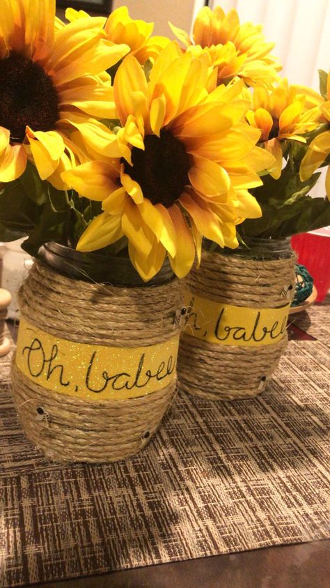 Gender reveal/baby shower bumble bee theme Baby Shower Bumble Bee Theme, Bee Themed Gender Reveal, Baby Shower Decorations Neutral, Honey Bee Baby Shower, Sunflower Party, Sunflower Baby Showers, Bee Baby Shower Theme, Baby Reveal Party, Bumble Bee Baby Shower