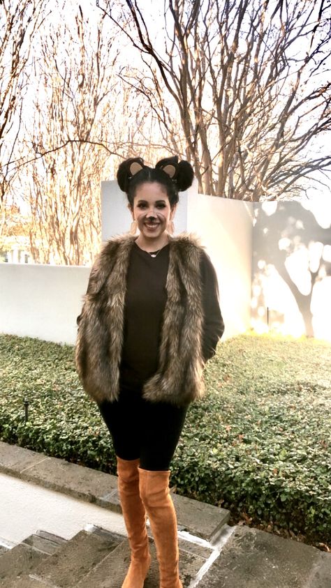 DIY hair in buns with clip in bear ears made with felt. Bear make up Bear Ears Hairstyle, Mama Bear Costume, Cute Bear Costumes For Women, Teddy Bear Costume Diy, Diy Bear Costume Women, Teddy Bear Costume Women, Bear Costume Womens, Diy Bear Costume, Teddy Bear Halloween Costume