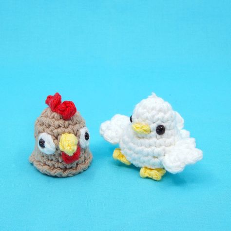 Party Hat Pattern, Club Crochet, Chicken Pattern, Crochet Chicken, Bobble Stitch, Secret Agent, Fun Crochet Projects, Diy Crochet Projects, Crochet Kit