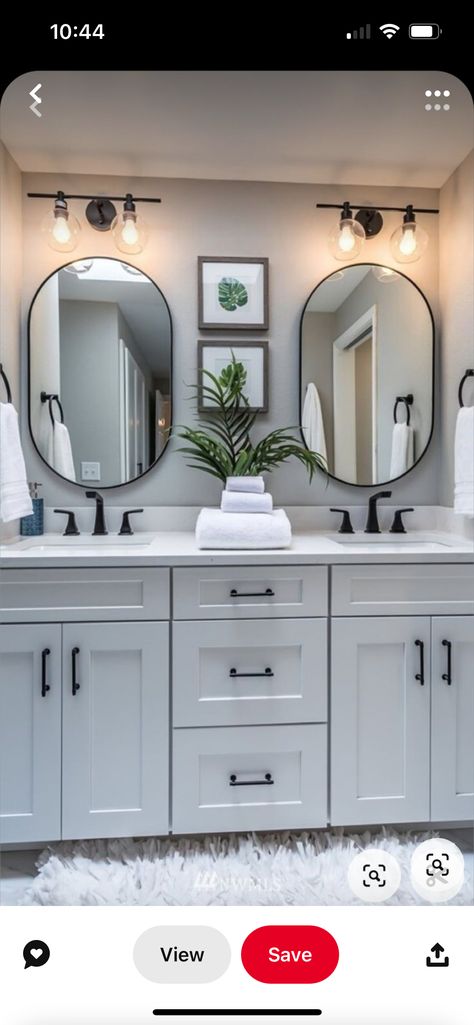 Grey Restroom Ideas, Teenager Bathroom Ideas, Best Paint For Bathroom, Diy Dream Home, Boho Bathroom Ideas, Painting Bathroom Cabinets, Gray And White Bathroom, Light Gray Cabinets, Bathroom Vanity Designs