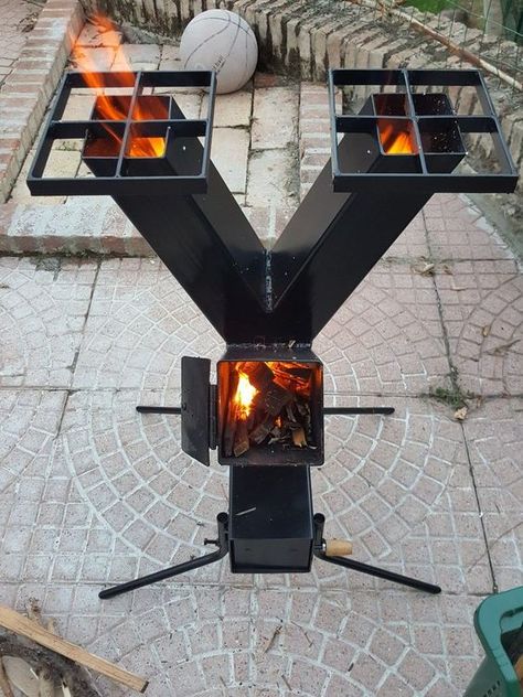 Diy Rocket Stove, Rocket Stove Design, Diy Wood Stove, Diy Rocket, Barbecue Design, Desain Pantry, Bbq Grill Design, Outdoor Stove, Metal Furniture Design