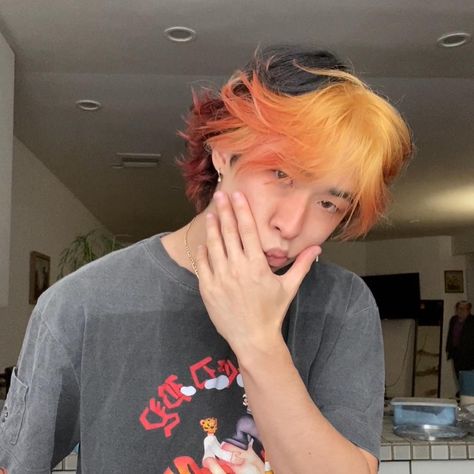 Bleached Hair Men, Rose Gold Blonde, Flame Hair, Short Hair Tomboy, Hair Reference, Orange Hair, Hair Inspo Color, Rainbow Hair, Design Graphique