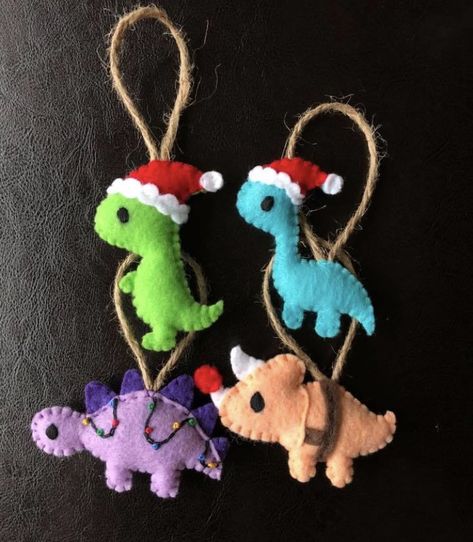 Felt Dinosaur, Diy Felt Christmas, Diy Felt Christmas Ornaments, Dinosaur Ornament, Diy Tree Decor, Handmade Felt Ornament, Christmas Dinosaur, Felt Ornaments Patterns, Diy Christmas Ornaments Easy