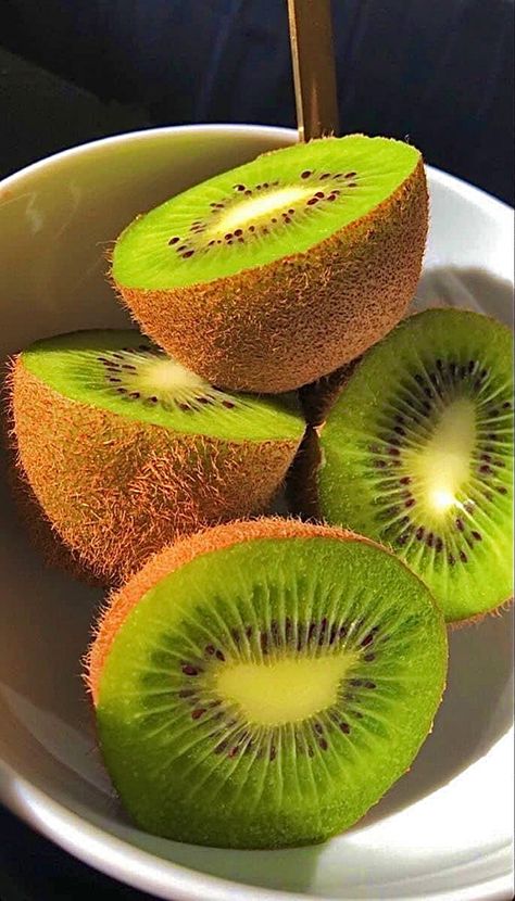 Kiwi Fruit Photography, Aesthetic Fruit Pictures, Madi Aesthetic, Kiwi Aesthetic, Alphabet Aesthetic, Nutrition Aesthetic, University Application, Fruit Pictures, Kiwi Berries