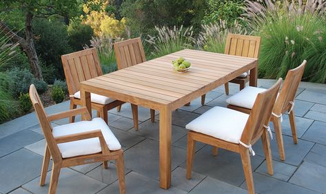 Kingsley-Bate: Elegant Outdoor Furniture Mendocino Meja Outdoor, Luxury Patio Furniture, Elegant Outdoor Furniture, Teak Garden Furniture, Parks Furniture, Set Meja Makan, Outdoor Space Design, Luxury Outdoor Furniture, Patio Bar Set