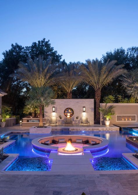 Beautiful Mansions Luxury Dream Houses, Rich Pool, Dream Backyard Pool, Pool House Designs, Swimming Pool Landscaping, Luxury Swimming Pools, Luxury Pools, Modern Pools, Dream Pools