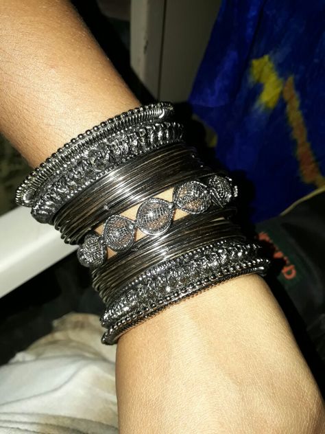 Black metal indian bangles Black Metal Bangles, Black Metal Jewelry, Metal Bangles, Indian Bangles, Black Bangle, Silver Jewelry Box, Fancy Jewellery Designs, Jewellery Indian, Silver Jewellery Indian