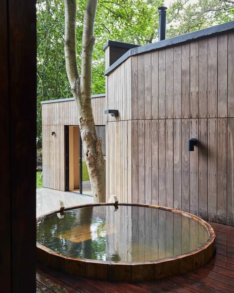 Plunge pool in outdoor spa black + Milk House Design Inside, Spa London, Fold Down Beds, Tropical Showers, Spa Interior Design, Interior Design London, Spa Interior, Creative Bathroom, Travel House