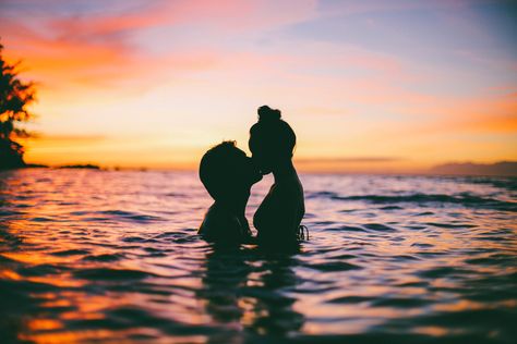 Sunset Silhouette | Couple photography Sunset Couple Photography, Wedding Fotos, Vision Board Photos, Couple Silhouette, Silhouette Photography, Vision Board Pictures, Sunset Silhouette, Goals Pictures, Foto Poses