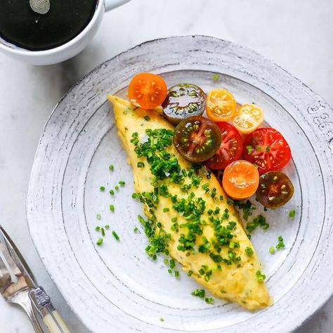 Ronny Joseph Lvovski on Instagram: "The best part of a French omelette is that it gets better every time you make it...and the fact that you don't have to wait in line at a restaurant for overpriced eggs... YouTube video in bio link #cheapthrills" French Omelette Plating, Omelette Plating Ideas, Omelette Presentation, Fine Dining Breakfast Ideas, French Brunch Menu Ideas, Egg Omlette Ideas, Omelette Plating, French Omelette, Surf Cafe