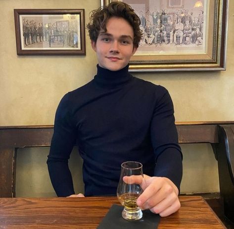 Levi Miller, Yandere Girl, Josh Richards, Cody Christian, Actor Picture, Hair Reference, Steve Rogers, Stephen King, My Crush