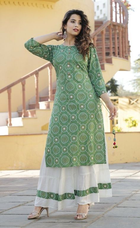 Simple Kurta Designs, Simple Kurti Designs, Designer Kurti Patterns, Gaun Fashion, Long Kurti Designs, Kurta Neck Design, Salwar Kamiz, Cotton Kurti Designs, Kurti Neck Designs