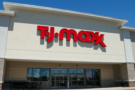 10 shopping secrets to save money at TJ Maxx - from best time to shop to price tag tricks Tj Max, Save More Money, The Krazy Coupon Lady, Krazy Coupon Lady, Sewing Tags, Budget Fashion, Walk Out, More Money, Supply Chain