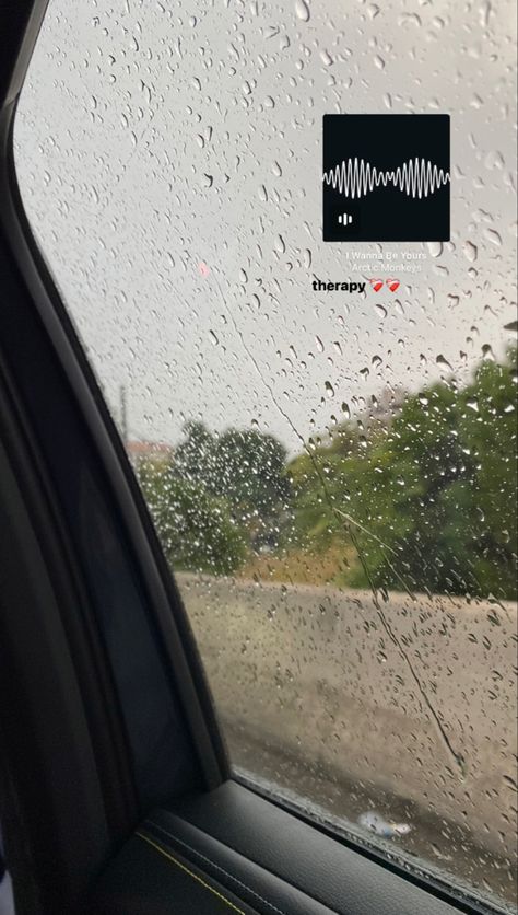 Rain Instagram Story Music, Headphones Instagram Story, Rain Insta Story Ideas, Cars Story Instagram, Car Aesthetic Instagram Story, Rain Ig Story Ideas, Raining Instagram Story, Real Instagram Stories, Story Ideas Pictures Instagram