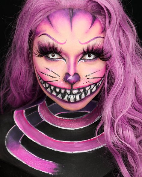 L I S S Y P I N K 1 0 on Instagram: “Day 16 /31 Cheshire Cat “I knew who I was this morning, but I have changed a few times since then” Love love love this look what do you…” Scary Face Paint, Cheshire Cat Makeup, Cat Face Makeup, Challenges Ideas, Piercing And Tattoo, Cheshire Cat Halloween, Alice In Wonderland Makeup, Wonderland Cosplay, Wonderland Makeup