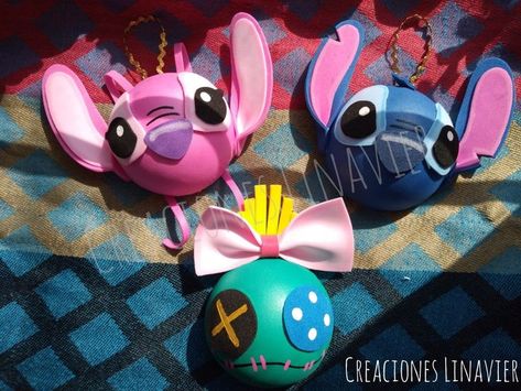 Disney Diy Christmas Ornaments, Disney Christmas Crafts, Disney Christmas Decorations, Disney Christmas Tree, Disney Christmas Ornaments, Disney Ornaments, Handmade Christmas Crafts, Christmas Tree Inspiration, Christmas Decorations Diy Outdoor