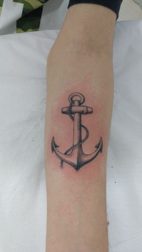 Anchor Tattoo For Men, Traditional Anchor Tattoo, Ems Tattoos, Black Grey Tattoo, Sunflower Tattoo Shoulder, Wrist Tattoo Ideas, Tattoo Shoulder, Anchor Tattoos, Lion Tattoo Design