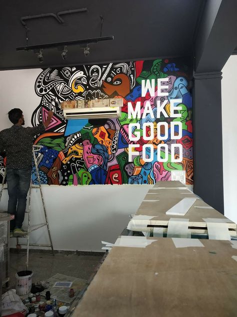 Food Graffiti Restaurant, Street Art Food Graffiti, Cafe Graffiti Wall, Restaurant Wall Graffiti, Bar Graffiti Wall Murals, Food Graffiti Art, Graffiti Food Art, Restaurant Graffiti Wall Art, Graffiti Restaurant Design