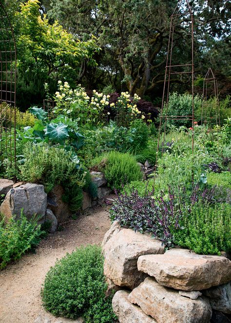 Homestead Design, Kitchen Gardens, Herb Garden Design, Potager Garden, Garden Wallpaper, Walled Garden, Grey Gardens, Backyard Inspiration, Have Inspiration